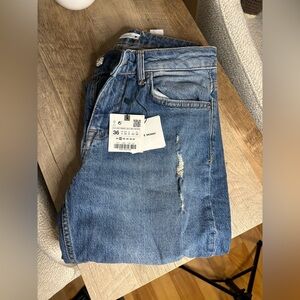 Zara Denim Jeans with Silver Button